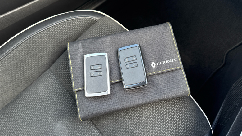 Renault Clio 1.0 TCe 100 S Edition 5dr Petrol Hatchback